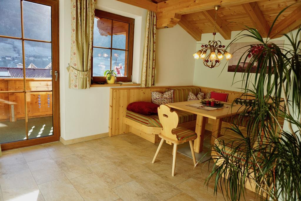 Sonnenschlössl Apartments Neustift im Stubaital Exterior foto